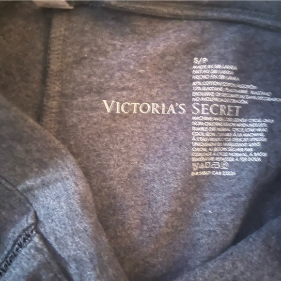 Bundle of Victoria’s Secret leggings - Picture 7 of 7
